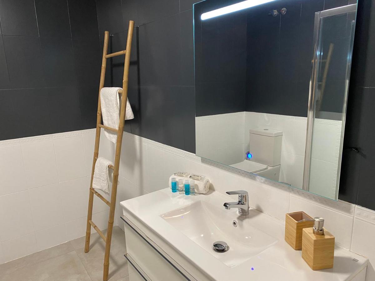 Urban Flat Malaga Centro Apartment Luaran gambar